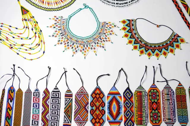 Armbänder und Ketten der Wayuu